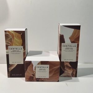 Skin1004 Madagascar Centella Probiotics Moisturizer Cream - White/Brown